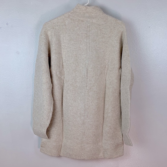 Halogen Textured light Heather Tunic in Oatmeal Size M - Picture 5 of 5